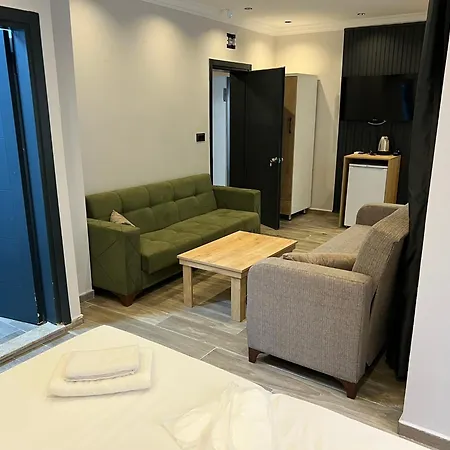 Ada Park Hotel