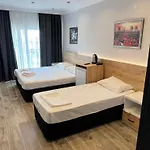 Otel Ada Park *